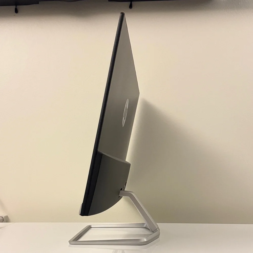 HP 25- Inch Display with Black Screen and Silver Frame